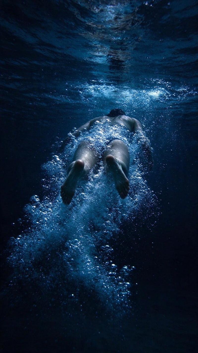 Illustration for the world record: Men's 100 m breaststroke