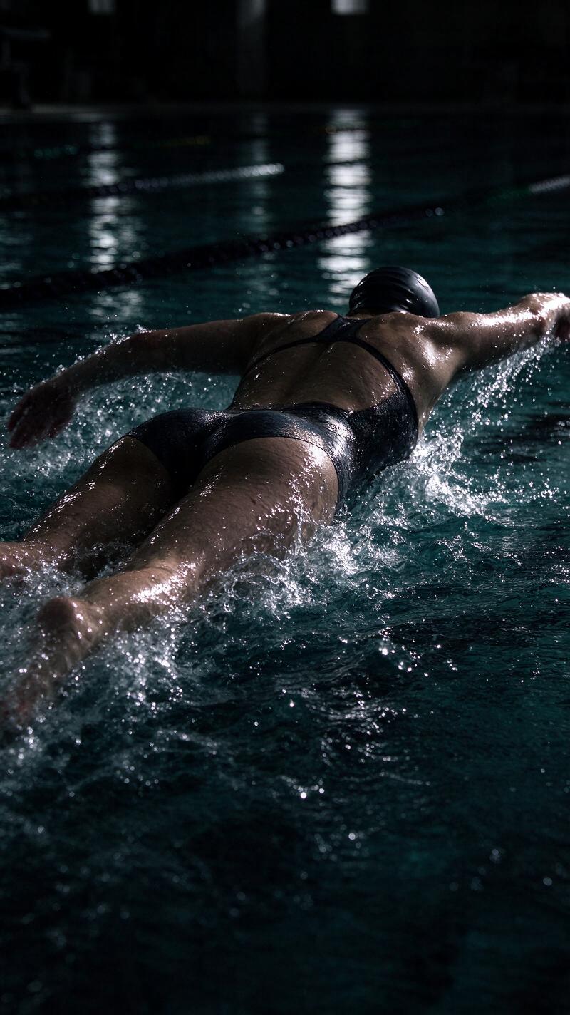 Illustration for the world record: Women's 50 m freestyle short-course world record